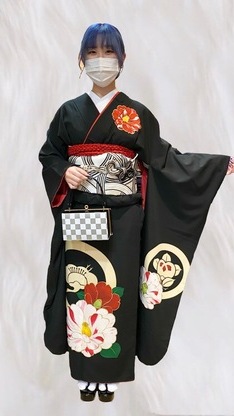 赤穂市の成人式は、玉城ティナ紅一点ブランドの振袖のイメージ