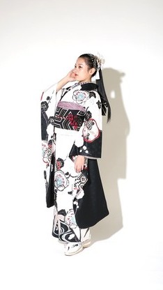 姫路市　成人振袖　ドレスのイメージ