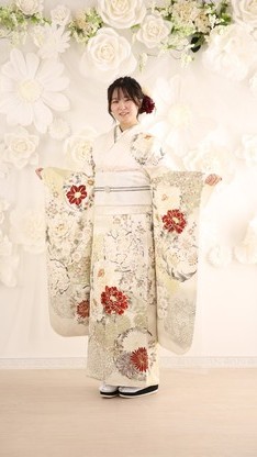 姫路市の成人式は、華徒然×吉木千沙都ブランドの振袖のイメージ