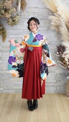 姫路市の小学生卒業式は、藤田ニコルブランドの卒業袴のイメージ