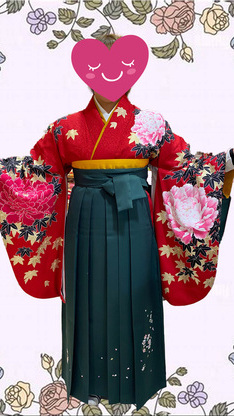 姫路市の卒業式は、赤地の袴用着物のイメージ