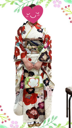 姫路市の成人式は白地の振袖のイメージ