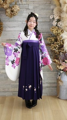 姫路市の卒業式は、MERCURYDUOの卒業袴のイメージ