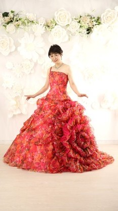 姫路市のドレス撮影は、オレンジのドレスのイメージ