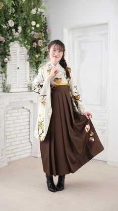 姫路市の卒業式は、JAPANSTYLE×中村里砂ブランド袴用着物のイメージ