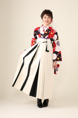Japan Style 中村里砂ブランド卒業式袴レンタル Japan Style 中村里砂ブランド卒業式袴用着物 374 袴 287 Modernantenna 姫路の振袖 袴 ドレス レンタルは山陽百貨店4f貸衣装マリリンハウス