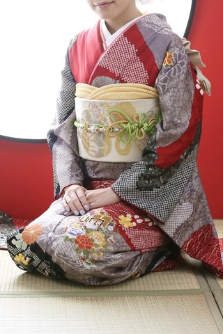 振袖-91 絞り 金駒 金駒刺繍 御所車 | 姫路の振袖 袴 ドレス レンタル 
