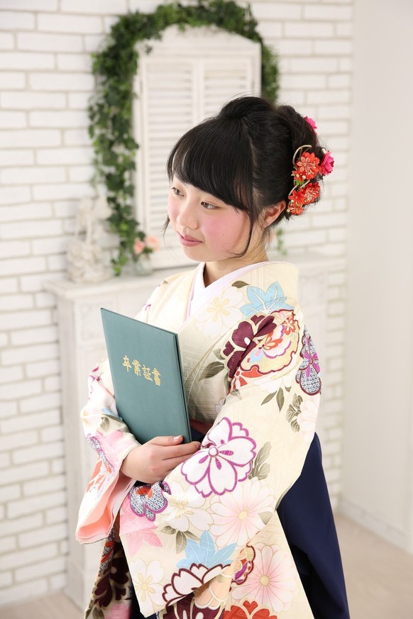 【卒業式袴】卒業式袴用着物-325 / 袴-122