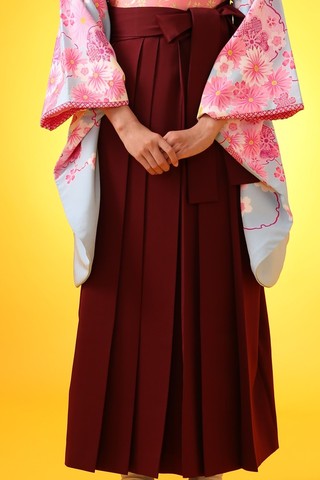 卒業式袴 卒業式袴用着物 242 Kansai 袴 エンジ無地 姫路の振袖 袴 ドレス レンタルは山陽百貨店4f貸衣装マリリンハウス