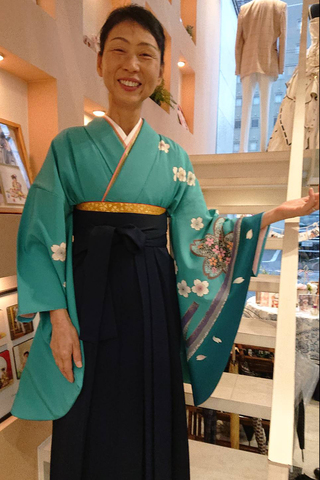 卒業式袴】卒業式袴用着物‐84 袴‐紺無地 | 姫路の成人式振袖 袴 