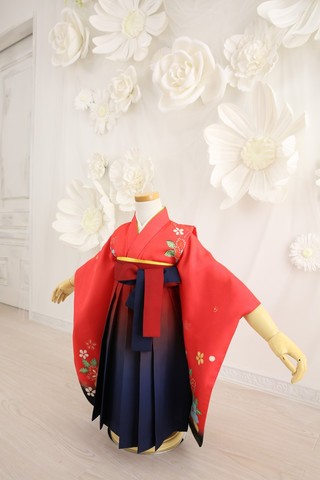 七五三着物レンタル 三歳女の子七五三レンタル 七g3 6 袴セット3才用 赤 紺 姫路の振袖 袴 ドレス レンタル は山陽百貨店4f貸衣装マリリンハウス 七五三着物レンタル 三歳女の子七五三レンタル 七g3 6 袴セット3才用 赤 紺 姫路の振袖 袴 ドレス レンタル は山陽百貨店4f貸衣装マリリンハウス