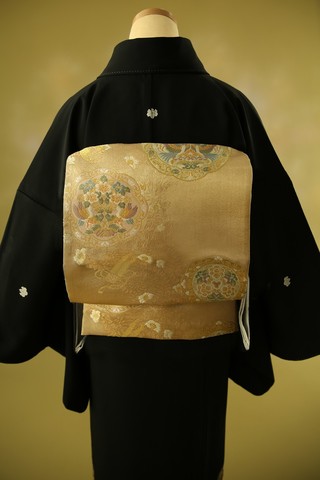 黒留袖-33 本金刺繍 各天井 帯-21 | 姫路の成人式振袖 袴