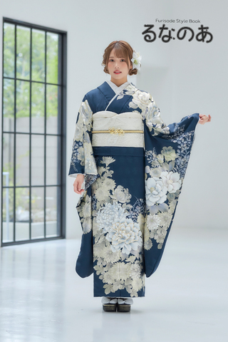成人式　振袖　振袖フルセット　振袖セット　紺色 Amazon.co.jp: 成人式 振袖 フルセット 正絹 紺色 椿 : おもちゃ