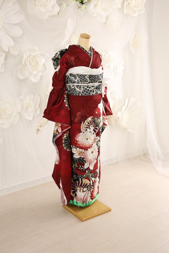 【振袖レンタル　成人式振袖　着物】振袖-699　【王林爛漫】