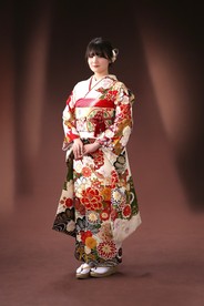 【振袖レンタル　成人式振袖　着物】振袖-553　【今田美桜】
