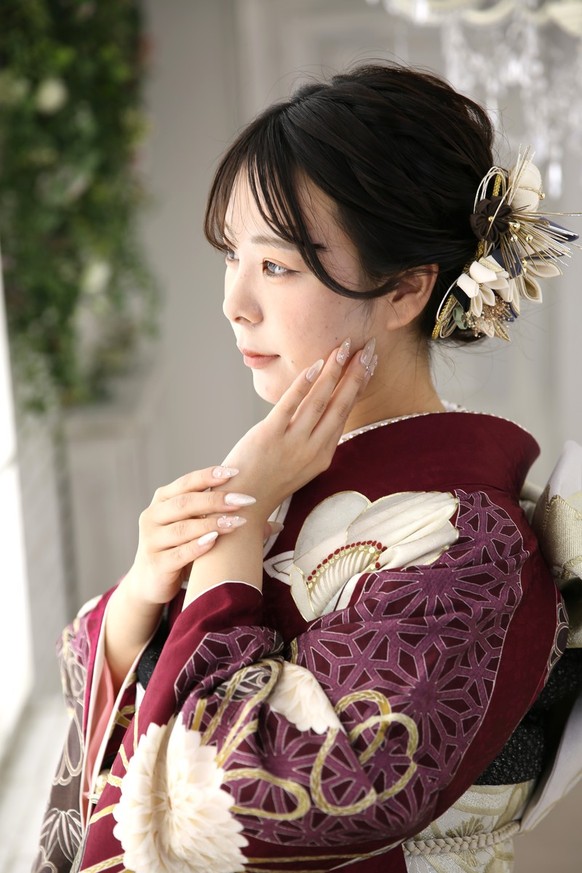 【振袖レンタル　成人式振袖　着物】振袖-656　【九重×中村里砂】