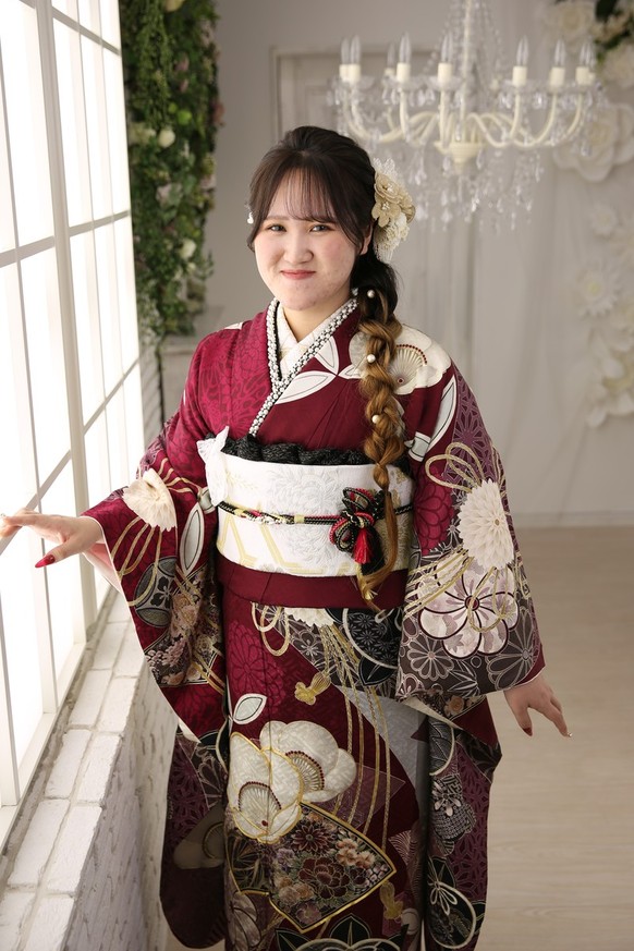 【振袖レンタル　成人式振袖　着物】振袖-656　【九重×中村里砂】