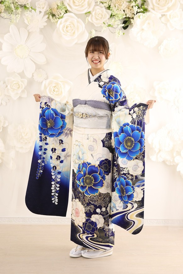 【振袖レンタル　成人式振袖　着物】振袖-533　【假屋崎省吾振袖の世界】