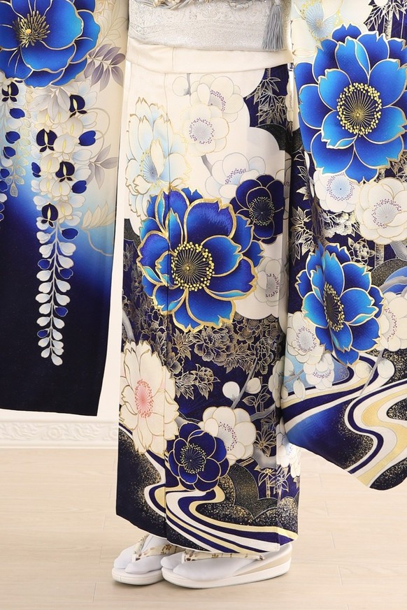 【振袖レンタル　成人式振袖　着物】振袖-533　【假屋崎省吾振袖の世界】