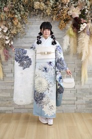 【振袖レンタル　成人式振袖　着物】振袖-620　【玉城ティナ×紅一点】