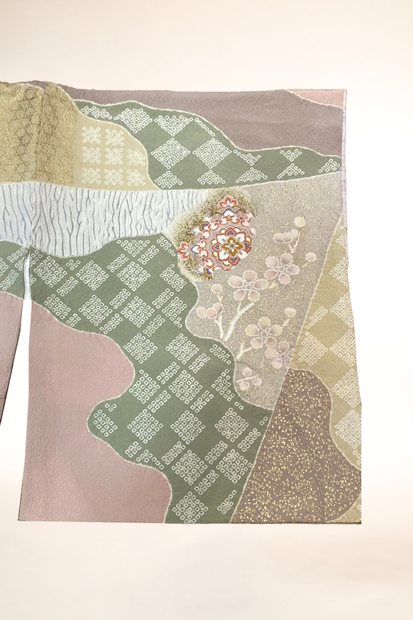 訪問着-16　金彩　正倉院模様刺繍